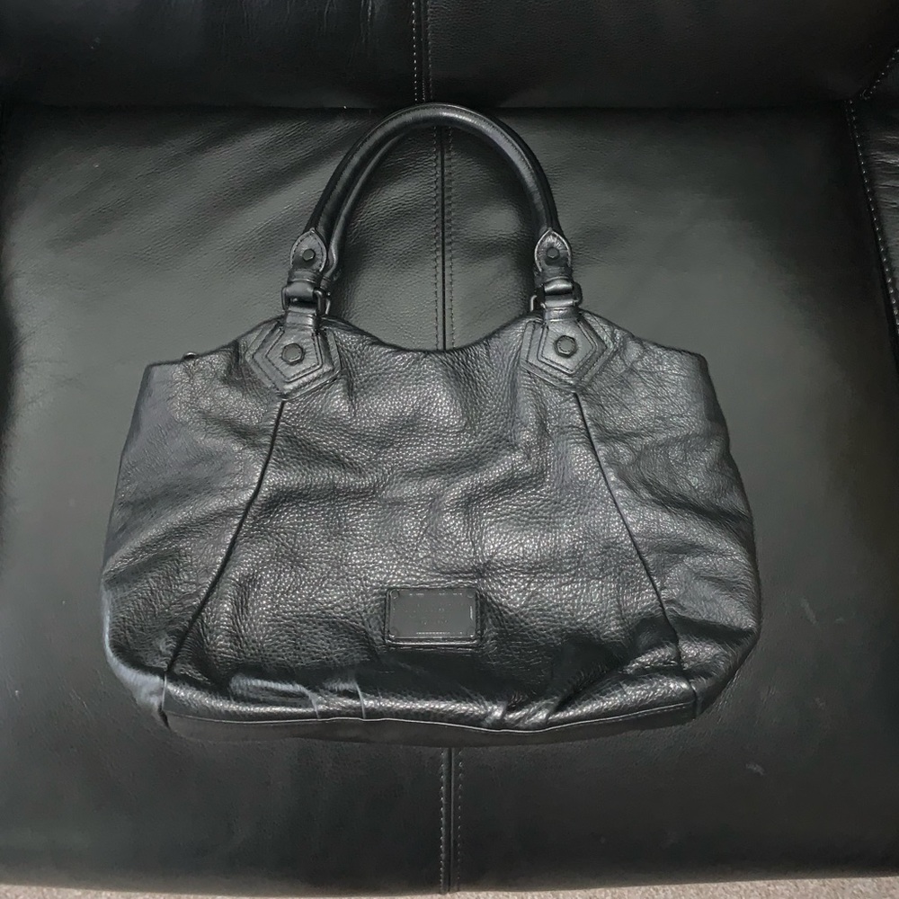 Marc Jacobs Classic Q Black on Black